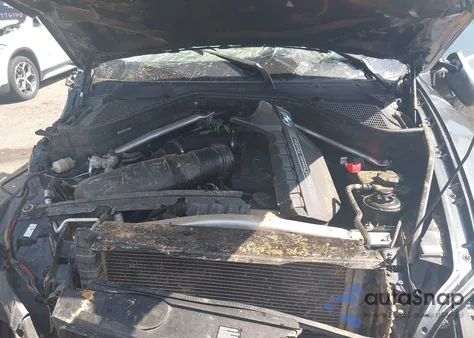 2013 BMW X5 xDrive35I/xDrive35I Premium/xDrive35I Sport Activity z USA, uszkodzony, nr VIN 5UXZV4C57D0E13547